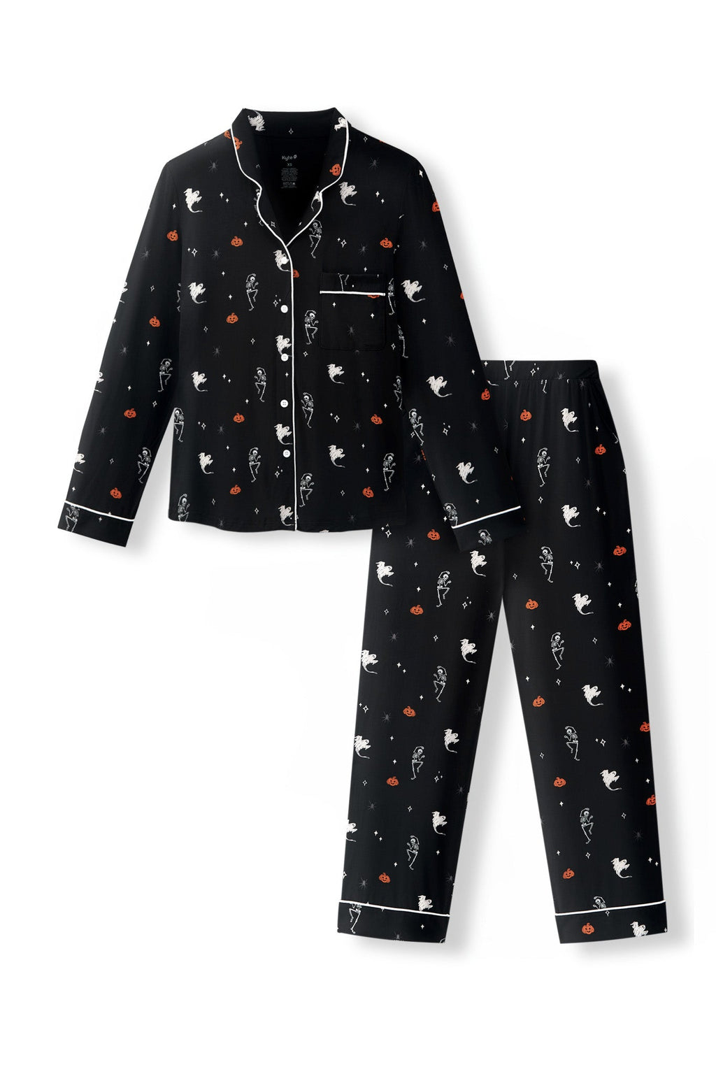 Long-Sleeved Women's Pajama Set in Halloween Friends