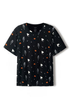 Men's Crew Neck Tee in Halloween Friends
