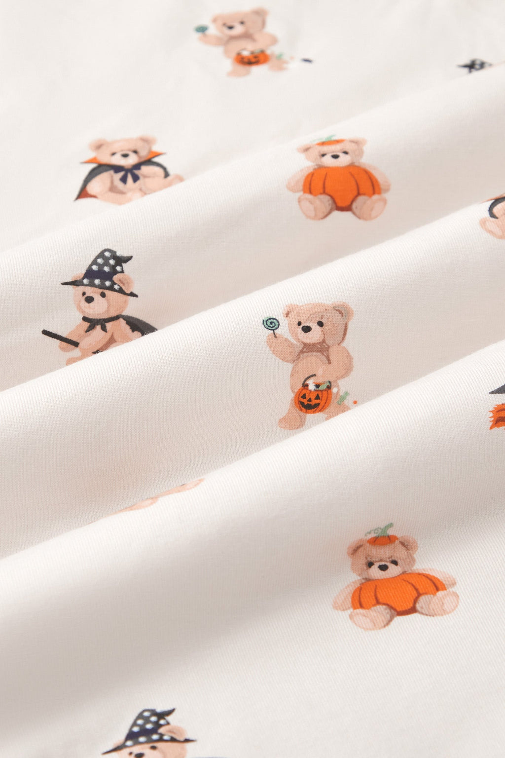 Long-Sleeved Women's Pajama Set in Halloween Teddy