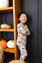 Long Sleeve Pajamas in Bats