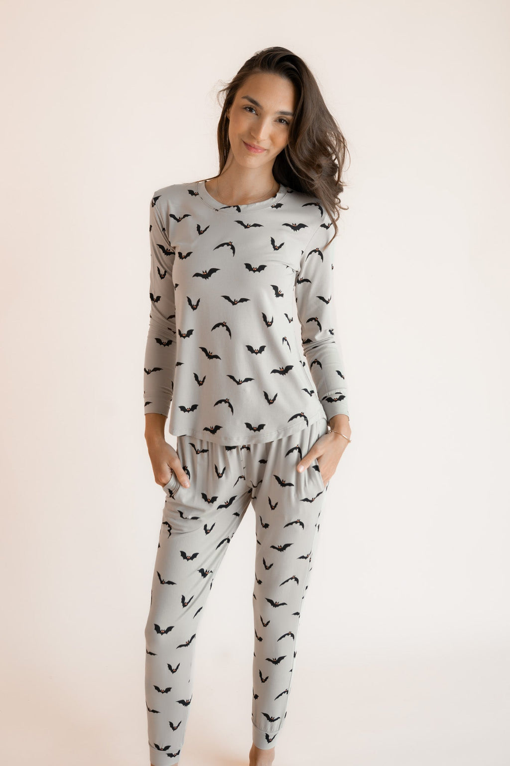 Women's Jogger Pajama Set in Bats