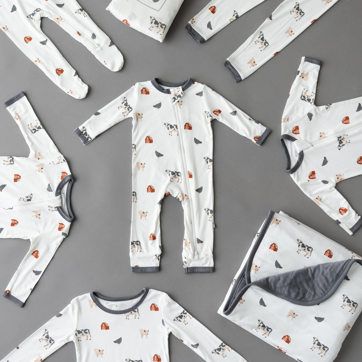 Zippered Romper in Farm