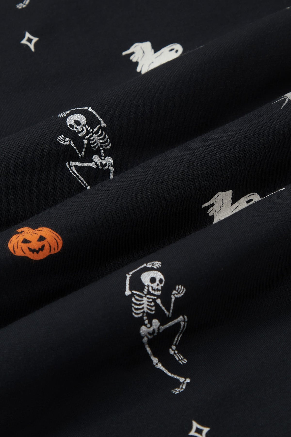 Women's Jogger Pajama Set in Halloween Friends