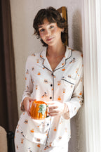 Long-Sleeved Women's Pajama Set in Halloween Teddy