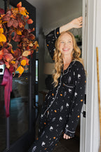 Long-Sleeved Women's Pajama Set in Halloween Friends