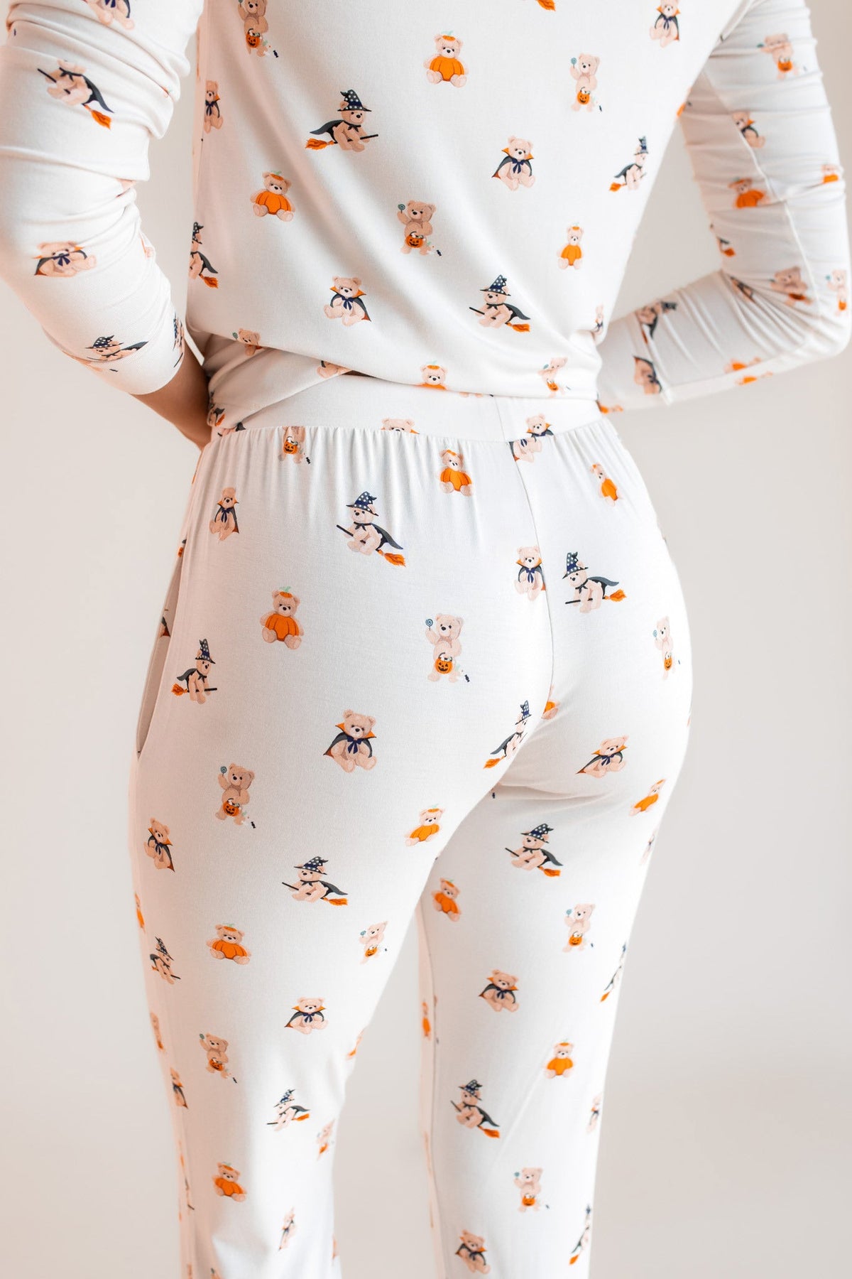 Women's Jogger Pajama Set in Halloween Teddy