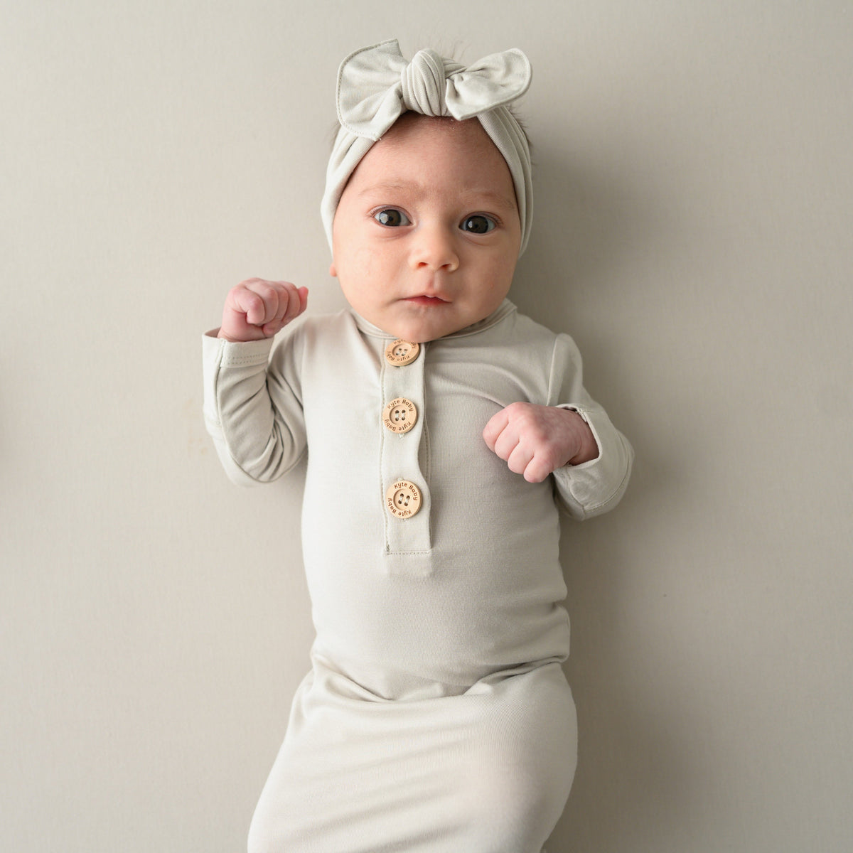 Knotted Day Gown with Bow Set in Oat