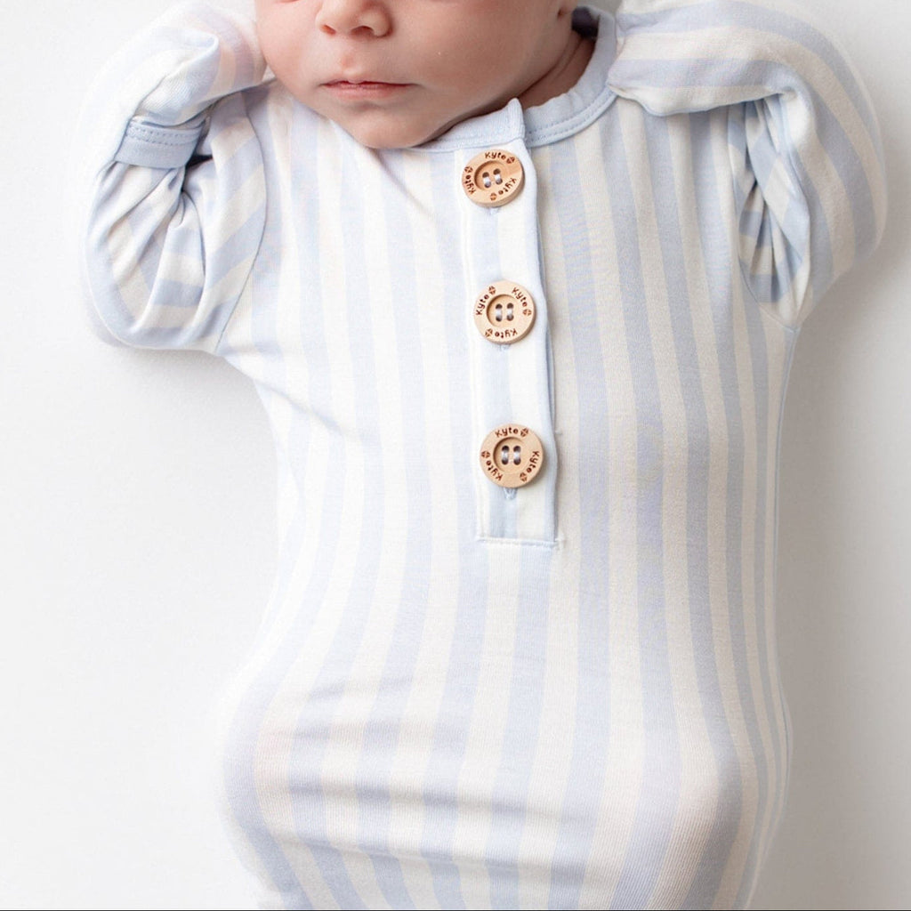 Knotted Day Gown with Hat Set in Small Mist Stripe